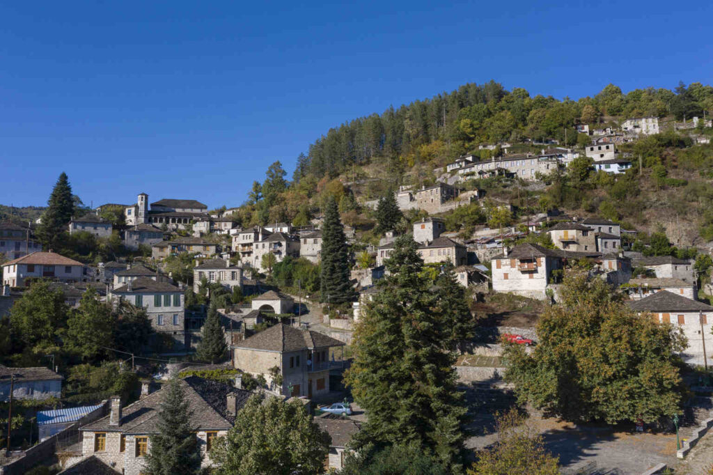 Pindus mountain range - Zagorohoria - Gastronomy Tours ΚΗΠΟΙ 43 1536x1023 2 1 - Gastronomy Tours